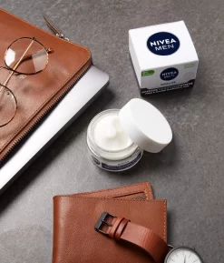 NIVEA MEN Sensitive Dagcrème - Voor De Gevoelige Huid - 50 Ml 8 NIVEA MEN Sensitive Dagcrème - Voor De Gevoelige Huid - 50 Ml -Nivea Winkel 1027x1200 52