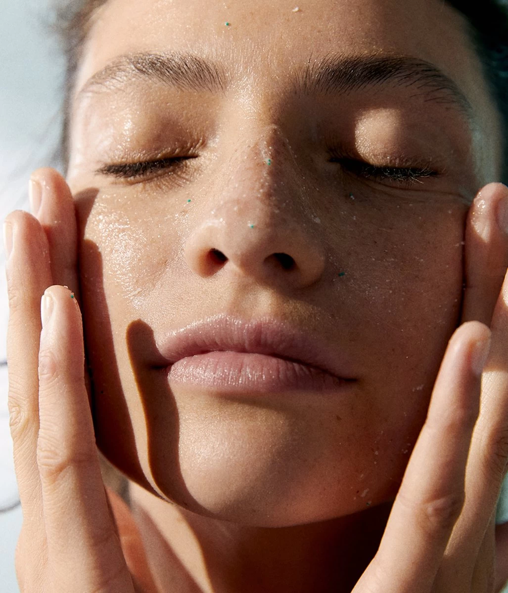 NIVEA Derma Active Skin Clear Anti-blackheads Scrub - 150ml 3 NIVEA Derma Active Skin Clear Anti-blackheads Scrub - 150ml - Afbeelding 3