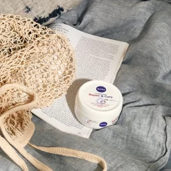 NIVEA Repair & Care Bodycrème - Zeer Droge Huid - 300 Ml 5 NIVEA Repair & Care Bodycrème - Zeer Droge Huid - 300 Ml -Nivea Winkel 1200x1200