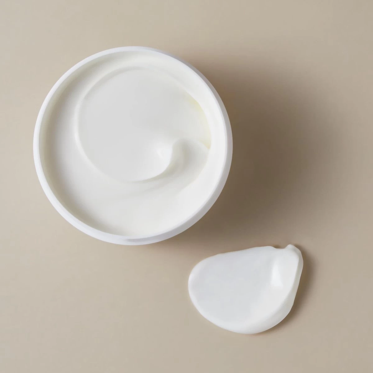 NIVEA Q10plus Verstevigende Bodycrème - 300 Ml 4 NIVEA Q10plus Verstevigende Bodycrème - 300 Ml - Afbeelding 4