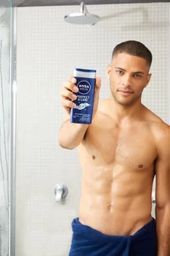 NIVEA MEN Protect & Care - 6 X 250 Ml - Voordeelverpakking - Douchegel 8 NIVEA MEN Protect & Care - 6 X 250 Ml - Voordeelverpakking - Douchegel -Nivea Winkel 800x1200 9