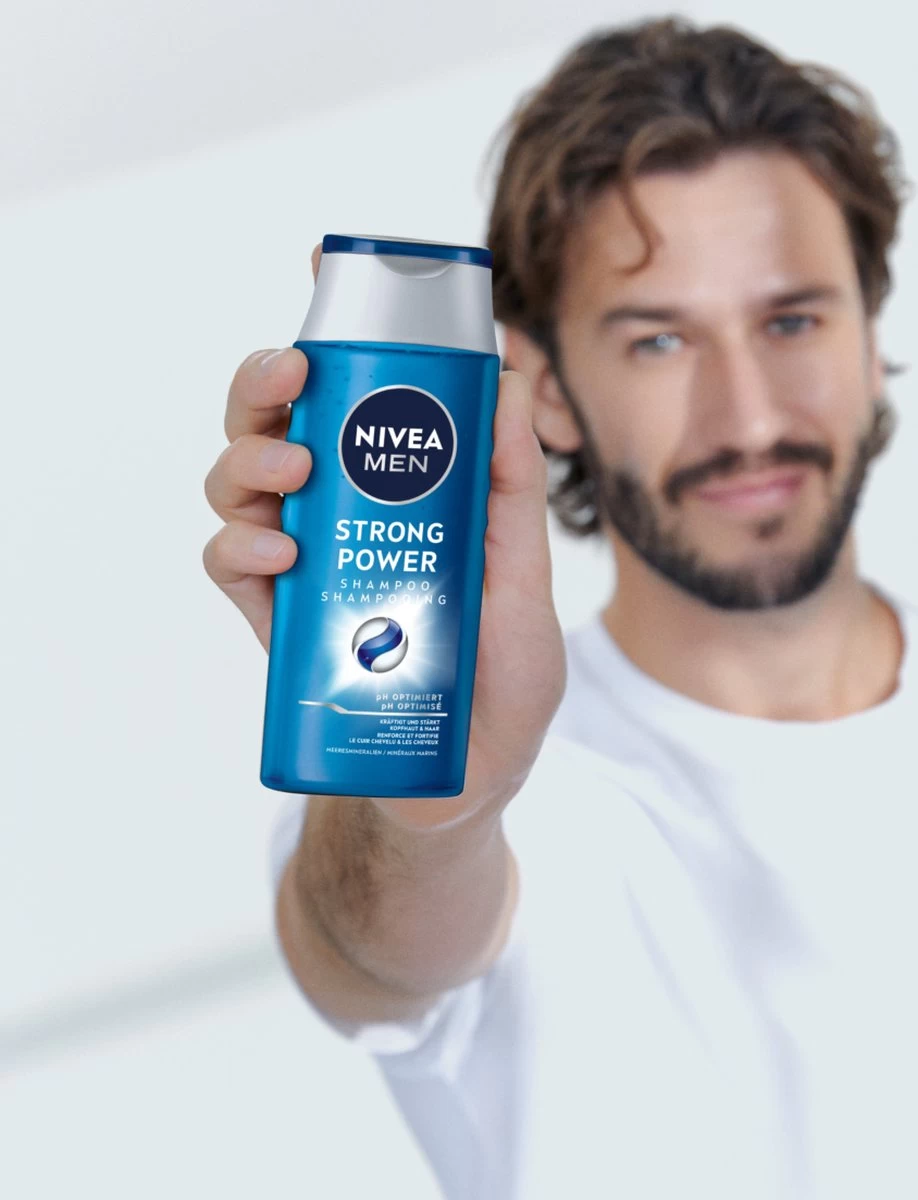 NIVEA MEN Strong Power Shampoo - 3 X 250 Ml - Voordeelverpakking 2 NIVEA MEN Strong Power Shampoo - 3 X 250 Ml - Voordeelverpakking - Afbeelding 2