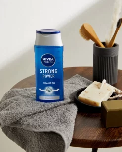 NIVEA MEN Strong Power Shampoo - 3 X 250 Ml - Voordeelverpakking 6 NIVEA MEN Strong Power Shampoo - 3 X 250 Ml - Voordeelverpakking -Nivea Winkel 960x1200 40