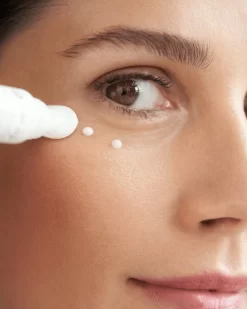 NIVEA Luminous Oogcrème Anti-Spot 15 Ml -Nivea Winkel 960x1200 56