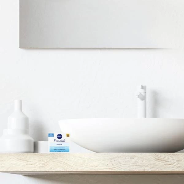 Nivea Essentials Hydraterende Dagcrème 4 Nivea Essentials Hydraterende Dagcrème - Afbeelding 4