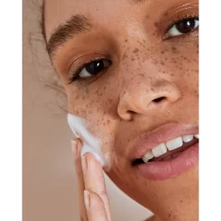 Nivea Naturally Clean Zuiverende Scrub Reinigingsbar -Nivea Winkel prd front 5448570 6 600x600 1